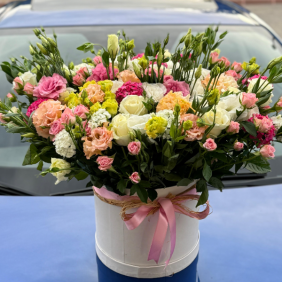 Antalya Çiçek Siparişi Beyaz Xl Kutuda 31 Adet Gül Ve Lishyanthuslar