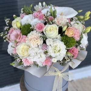  Antalya Çiçek Gönder - Şık Kutuda Çiçekler